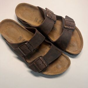 Birkenstock oiled brown leather Arizona style 42 Ladies 11 Mens 9